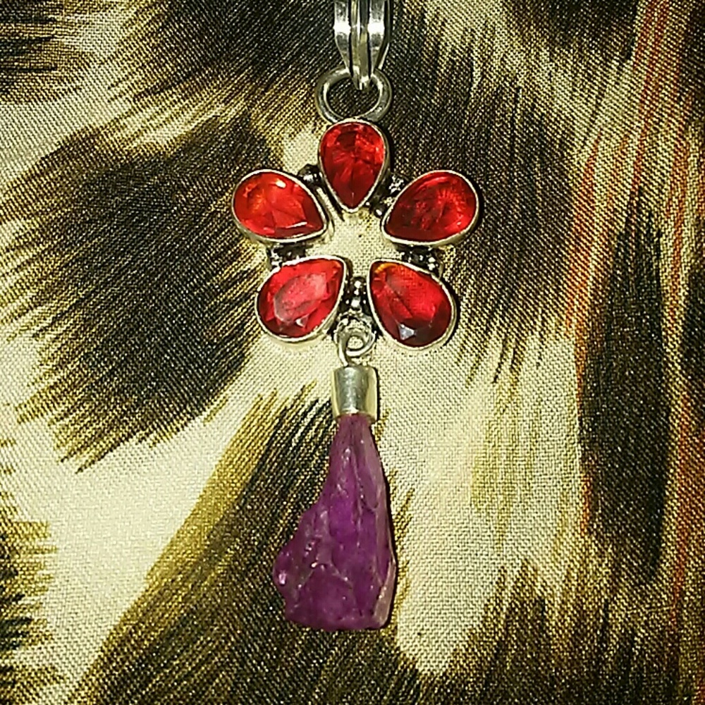 🌺💗GORGEOUS!/GARNET,REW,RUBY/Flower/PENDANT🌺💕 - Picture 2 of 8